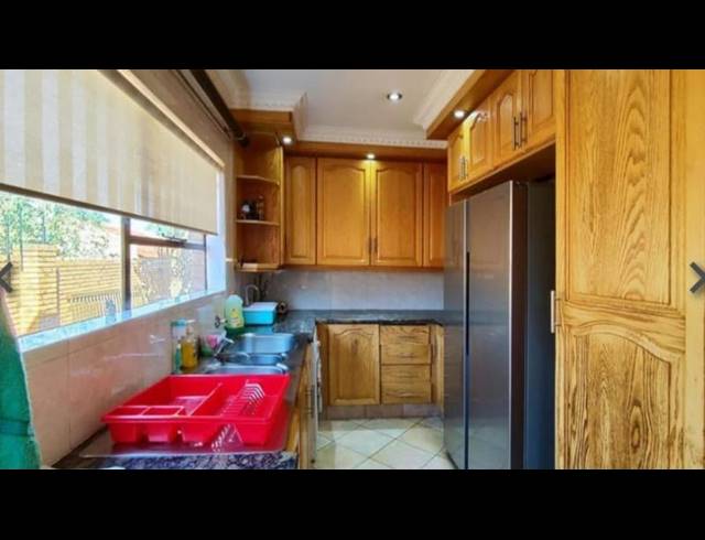 4 BEDROOM HOUSE FOR SALE IN MEYERSDAL